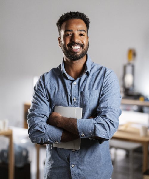 designer-working-3d-model